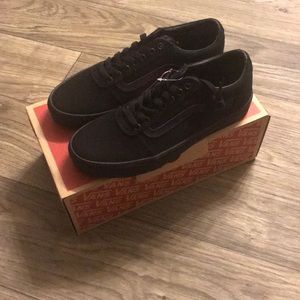 Vans all black brand new